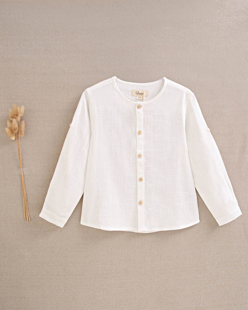 Camisa de niño blanca de lino con cuello mao