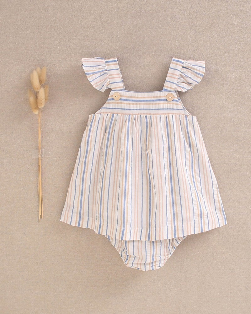 Vestido de bebé a rayas con volante en tirantes